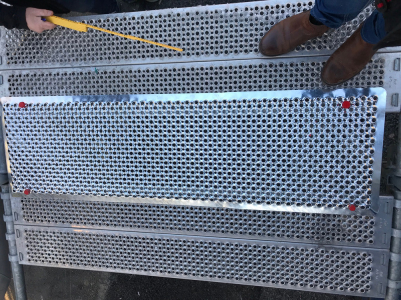 T�ckpl�t till plattform 1,055 x 0,315 m